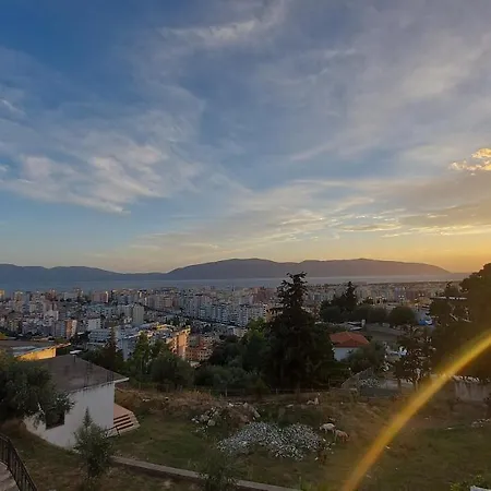 Juri アパート Vlorë