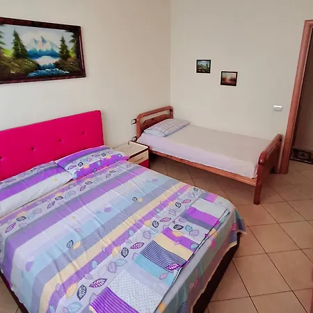Juri Vlorë
